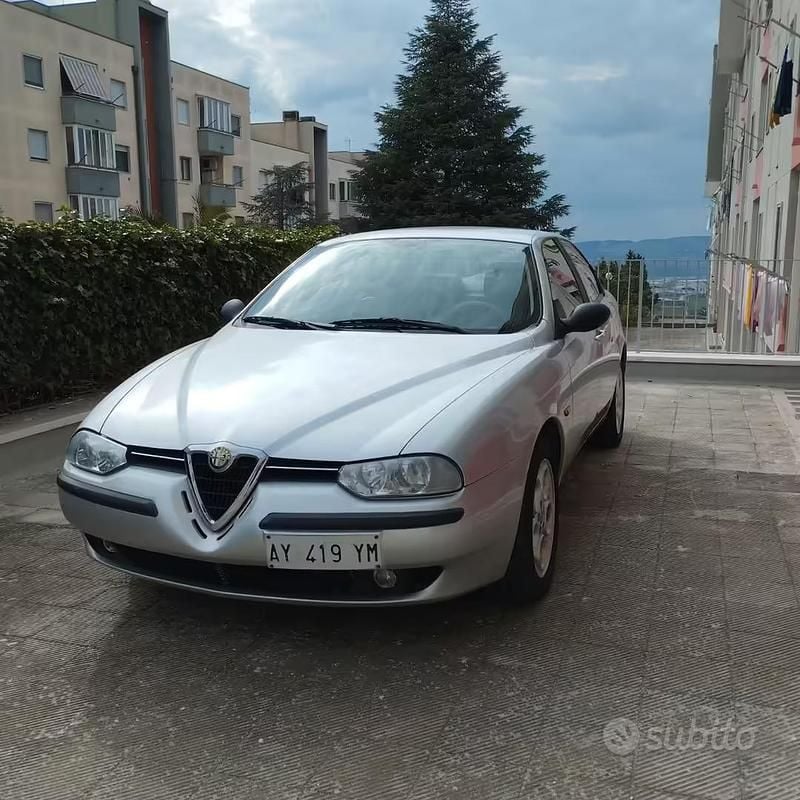 Usata Alfa Romeo 156 155 CV (114 kW) 1998 Grigio Berlina