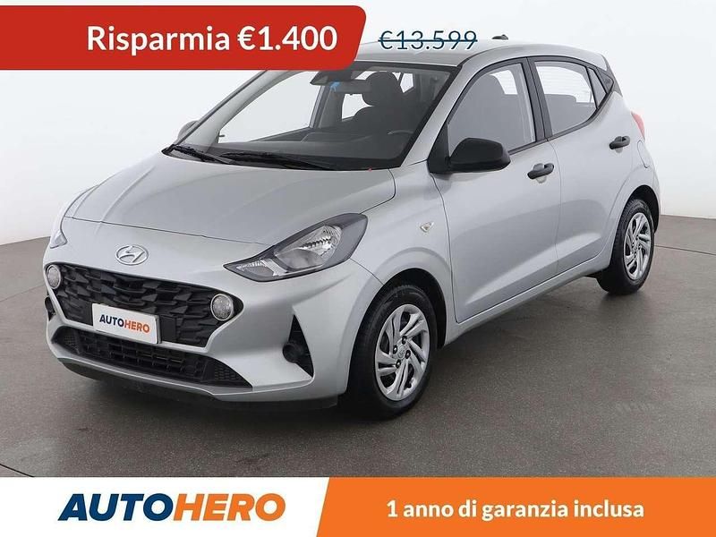 Grigio Usata 2022 Hyundai i10 Advanced Due volumi | 12.199 € (Buon prezzo) - Immagine 1/3