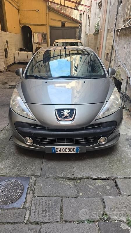 Usata Peugeot 207 CC 120 CV (88 kW) 2009 Grigio Cabrio