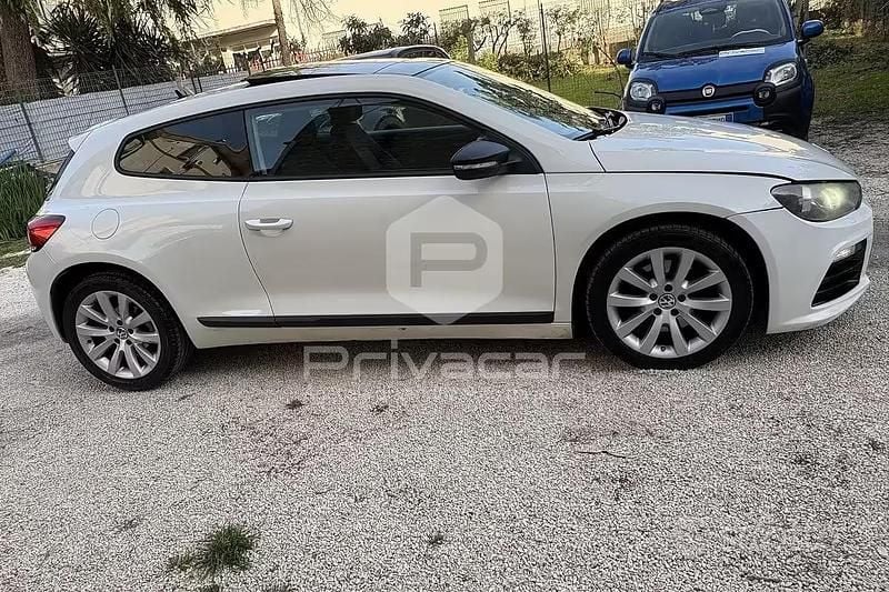 Begagnad VW Scirocco 160 HK (117 kW) 2010 Vit Sportkupé