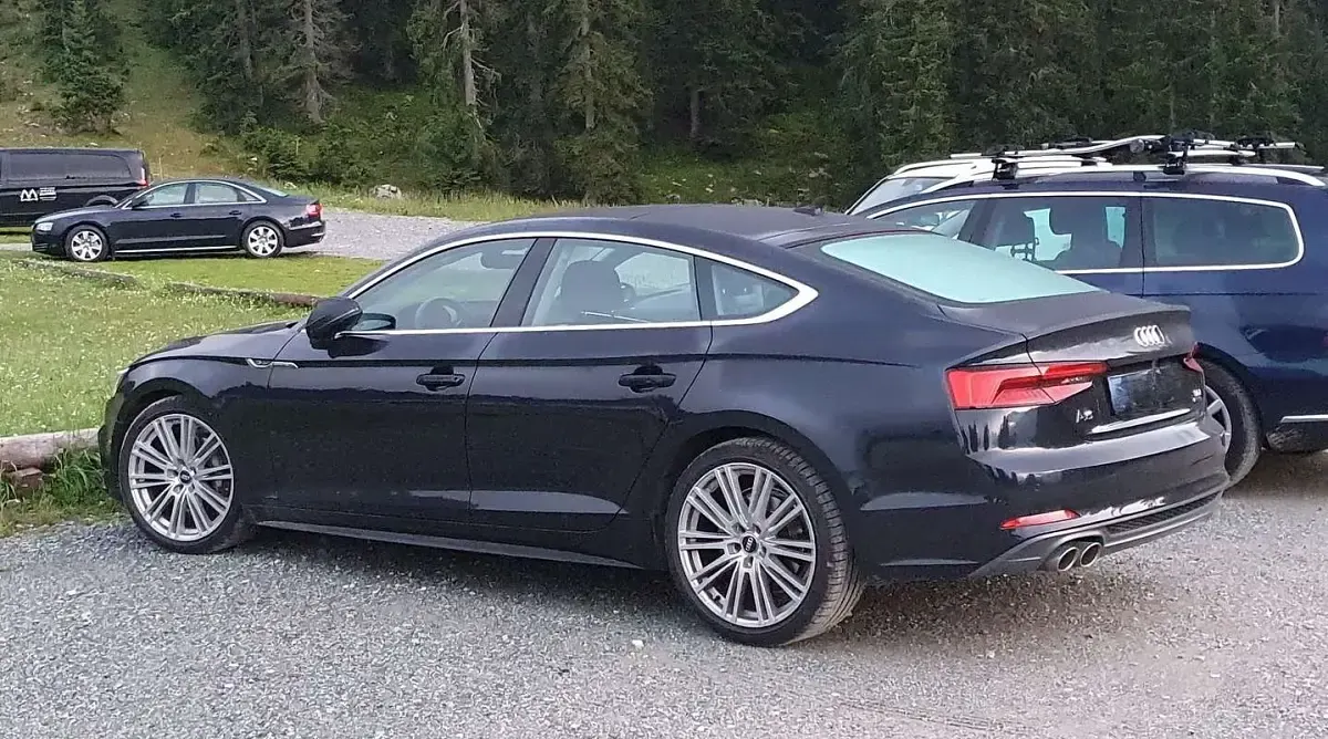 Usata Audi A5 Sportback S-Line 218 CV (160 kW) 2017 Blu/azzurro Utilitaria