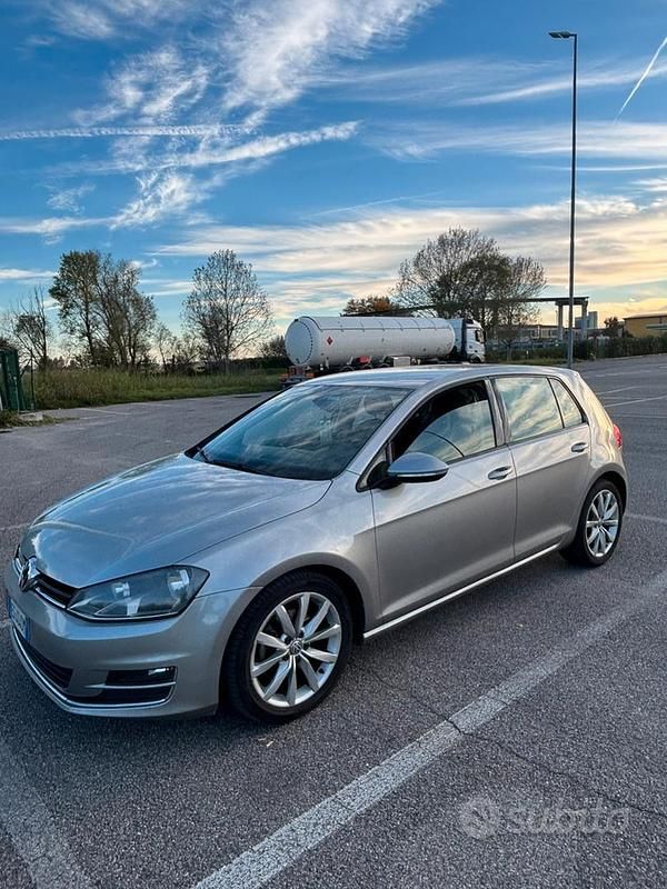 Usata VW Golf VII 110 CV (80 kW) 2013 Grigio Berlina