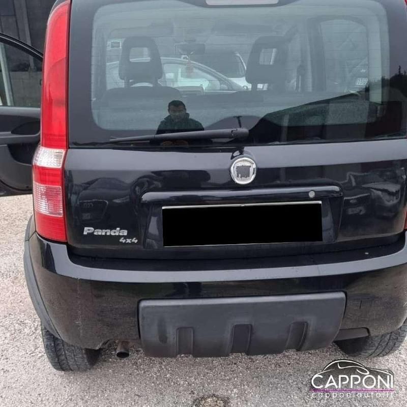 Usata Fiat Panda 4x4 75 CV (55 kW) 2013 Nero Utilitaria
