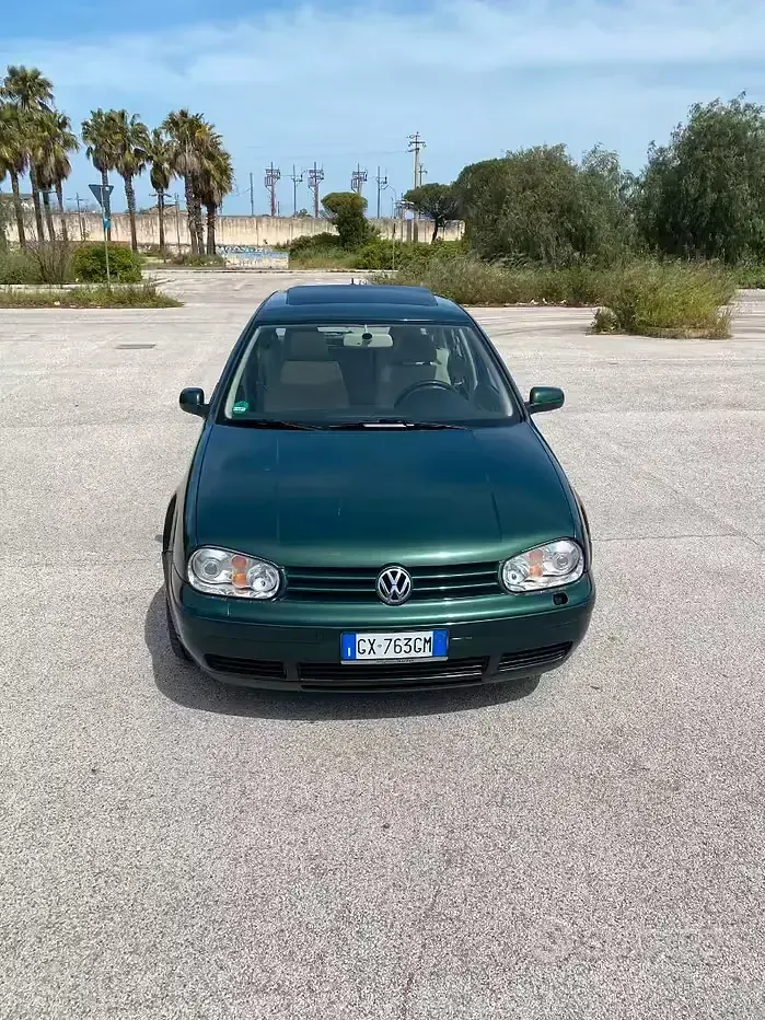 Usata VW Golf VIII 170 CV (125 kW) 2025 Verde Berlina