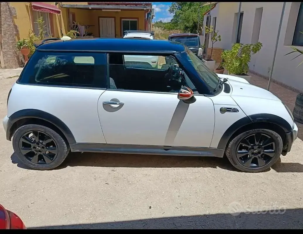 Usata Mini One D 75 CV (55 kW) 2003 Utilitaria
