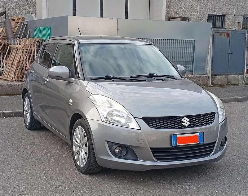 Usata Suzuki Swift Comfort 94 CV (69 kW) 2013 Grigio Utilitaria