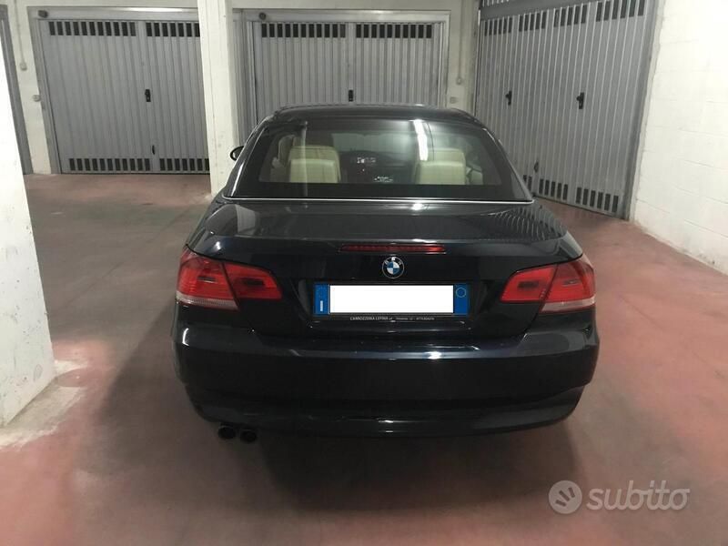 Usata BMW 325 Cabriolet 197 CV (144 kW) 2009 Blu Cabrio