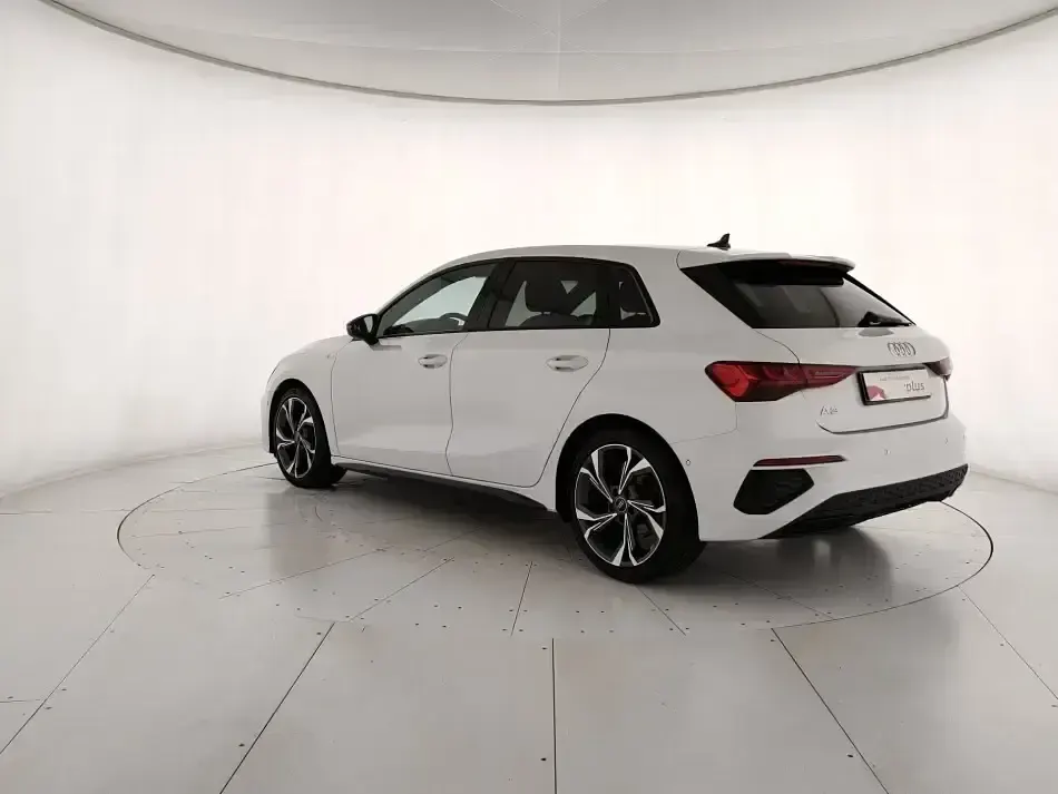 Usata Audi A3 S-Line 150 CV (110 kW) 2023 Bianco Berlina