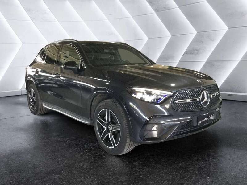 Usata Mercedes GLC300e AMG Line Premium 332 CV (244 kW) 2024 Grigio scuro SUV