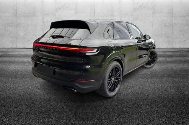 Usata Porsche Cayenne 470 CV (345 kW) 2025 Nero SUV