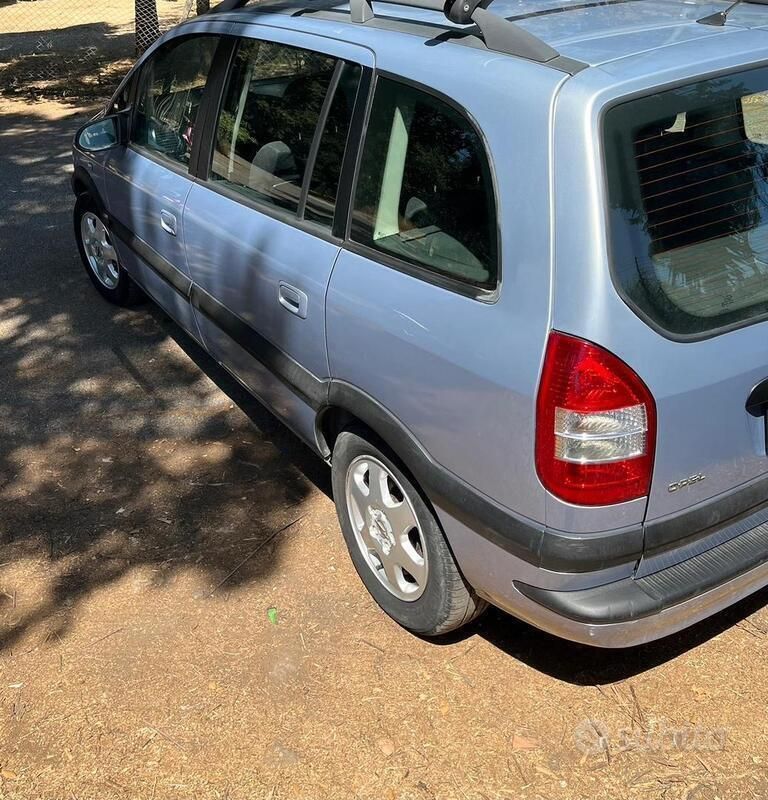 Usata Opel Zafira 116 CV (85 kW) 2000 Grigio Monovolume