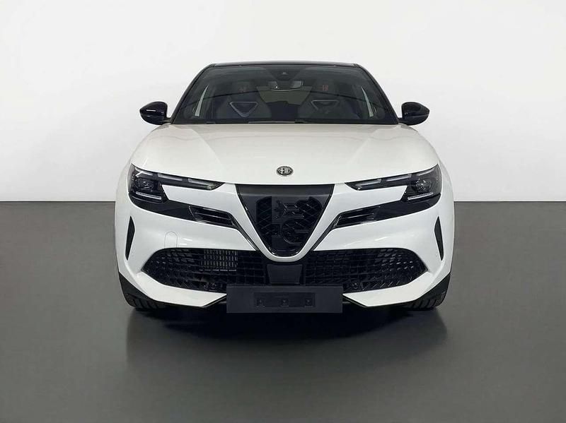 Nuova Alfa Romeo Junior Edizione Speciale 145 CV (106 kW) 2026 Bianco tetto nero SUV