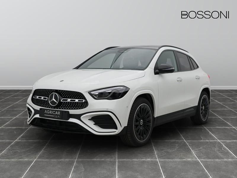 Nuova Mercedes GLA200 AMG Line Premium 150 CV (110 kW) 2025 Bianco SUV