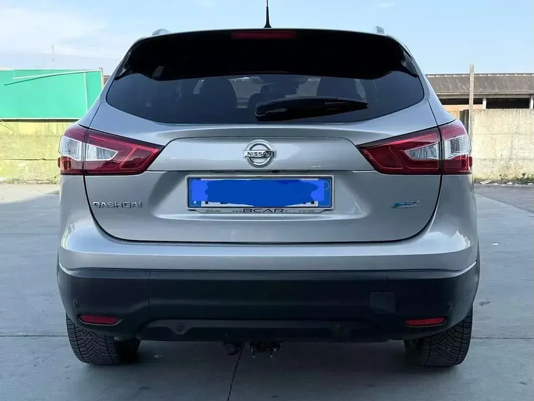 Usata Nissan Qashqai Tekna 110 CV (80 kW) 2016 Grigio SUV