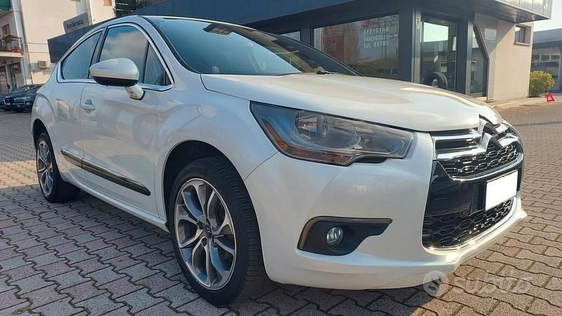 Usata Citroën DS4 Sport Chic 120 CV (88 kW) 2015 Bianco Utilitaria