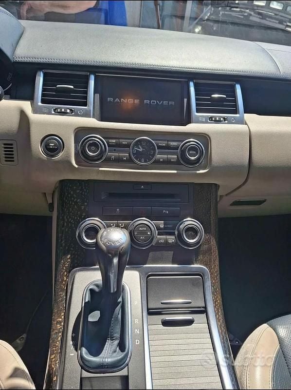 Usata Land Rover Range Rover Autobiography 245 CV (180 kW) 2011 Bianco SUV