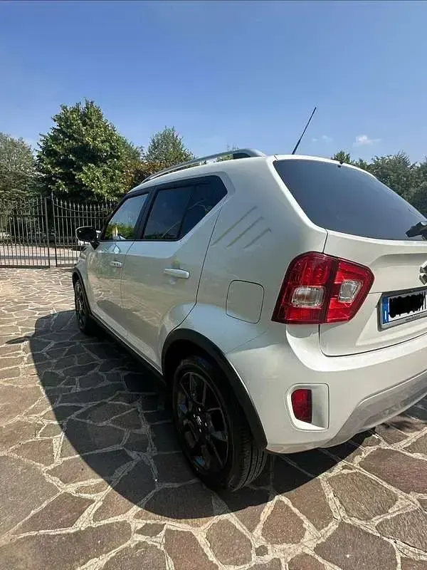 Usata Suzuki Ignis 83 CV (61 kW) 2025 Bianco SUV