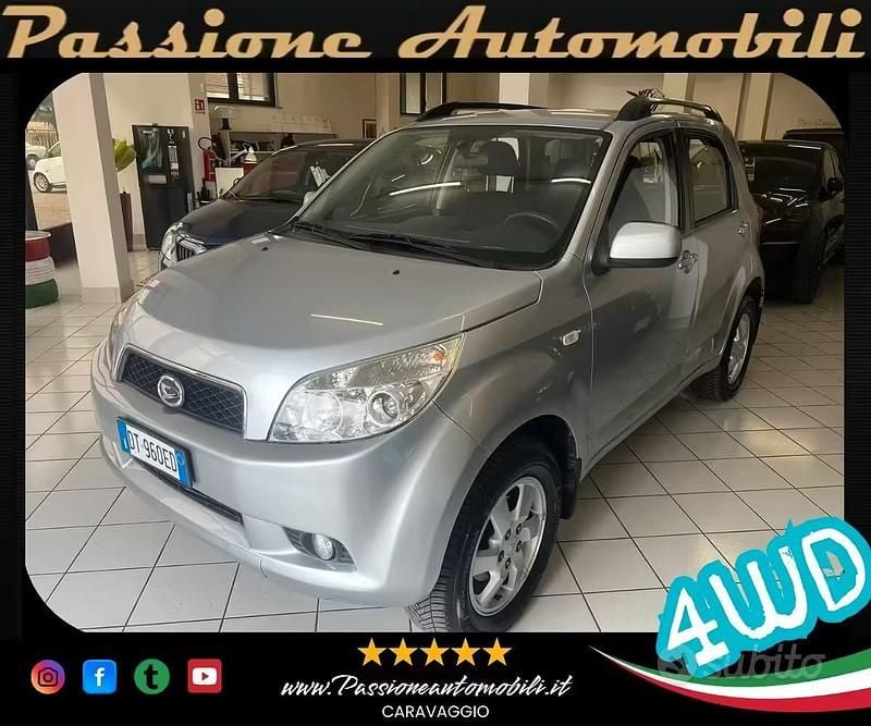 Usata Daihatsu Terios 105 CV (77 kW) 2010 Grigio SUV