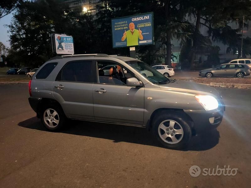 Grigio Usata 2005 Kia Sportage SUV | 4499 € (Cara) - Immagine 1/4