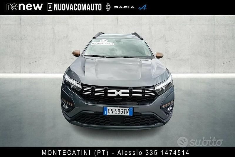 Usata Dacia Jogger Extreme 140 CV (102 kW) 2023 Grigio Monovolume