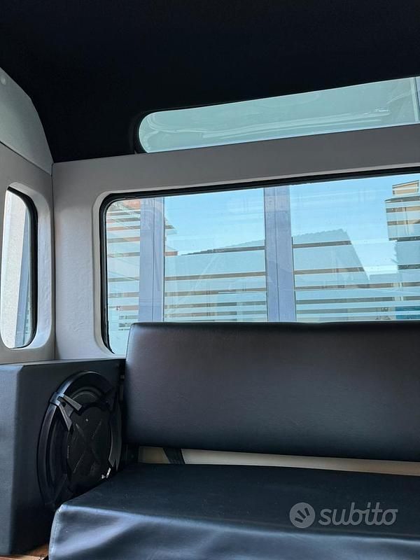 Usata Land Rover Defender 1992 Bianco SUV