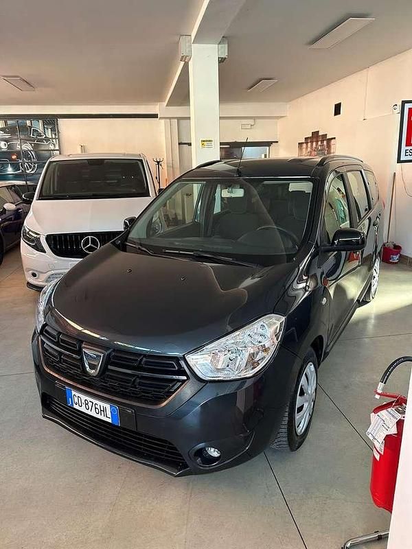 Usata Dacia Lodgy Essentiel 95 CV (69 kW) 2021 Grigio Monovolume