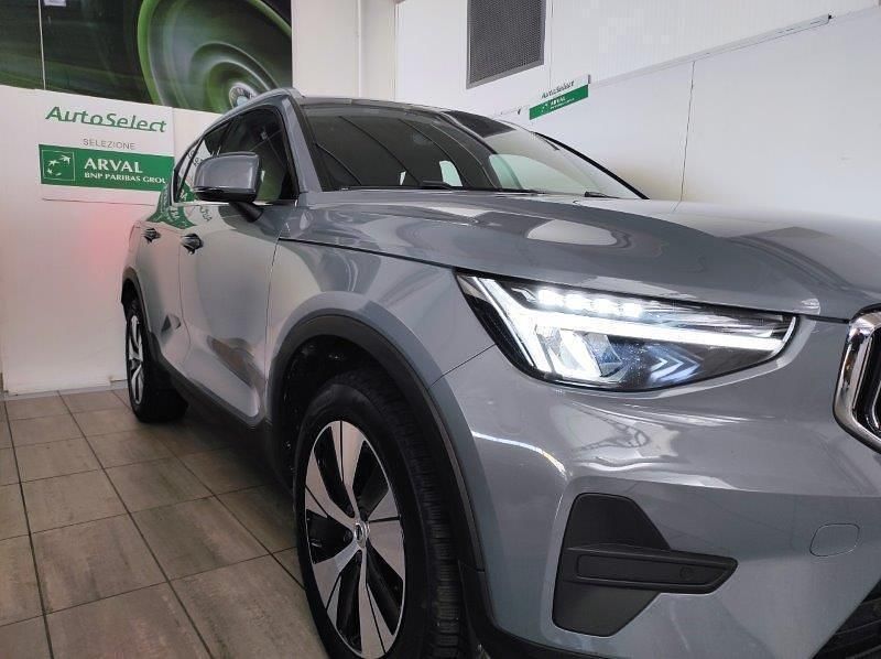 Usata Volvo XC40 Core 129 CV (94 kW) 2023 Grigio SUV