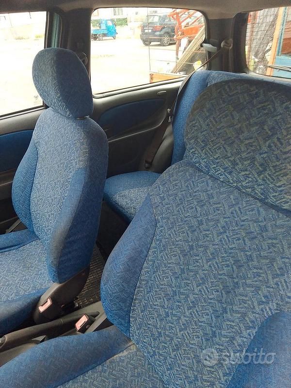 Usata Lancia Ypsilon 2003 Blu Utilitaria