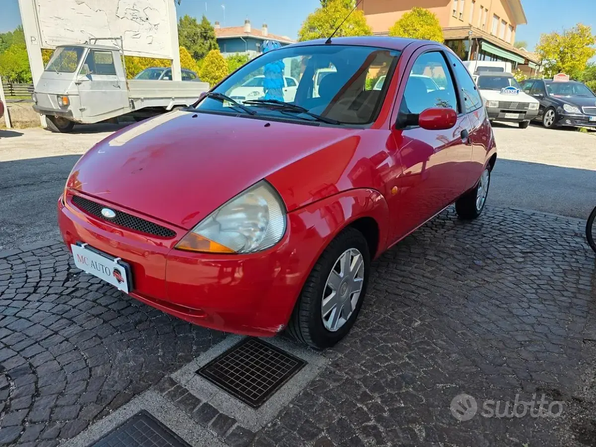 Usata Ford Ka 69 CV (50 kW) 2005 Rosso Utilitaria