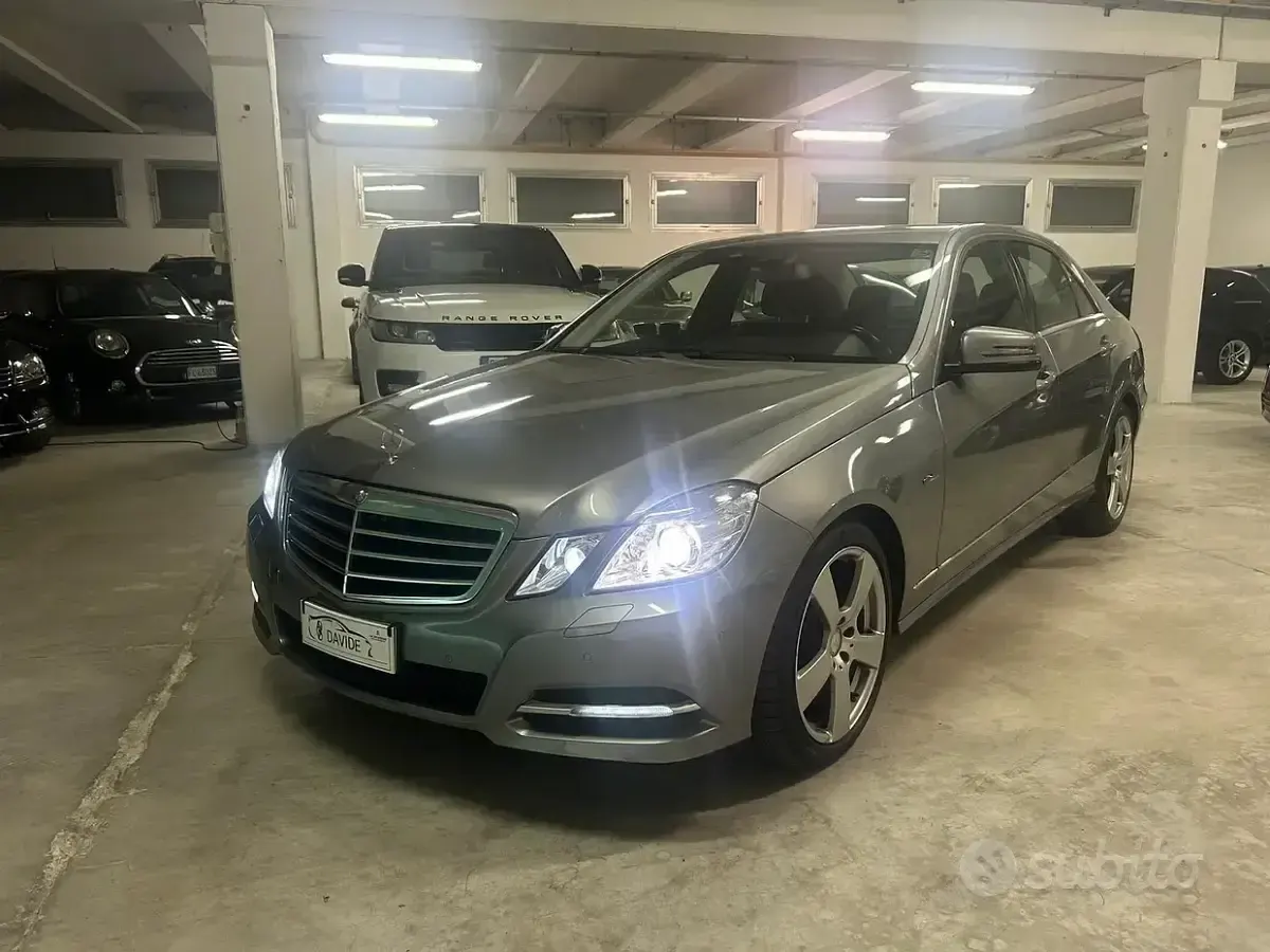 Usata Mercedes E350 Avantgarde 265 CV (194 kW) 2011 Grigio Berlina