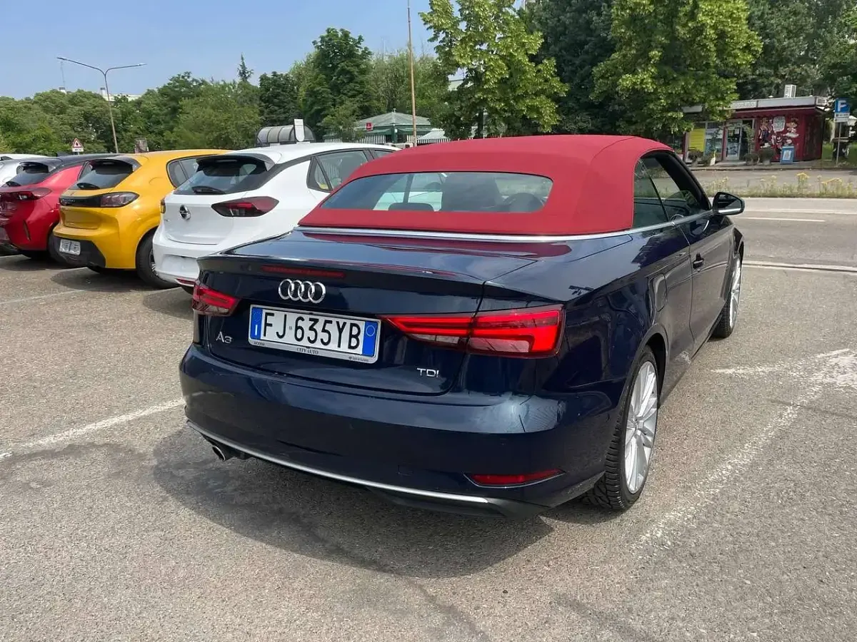 Usata Audi A3 Cabriolet Sport 110 CV (80 kW) 2017 Blu/azzurro Cabrio