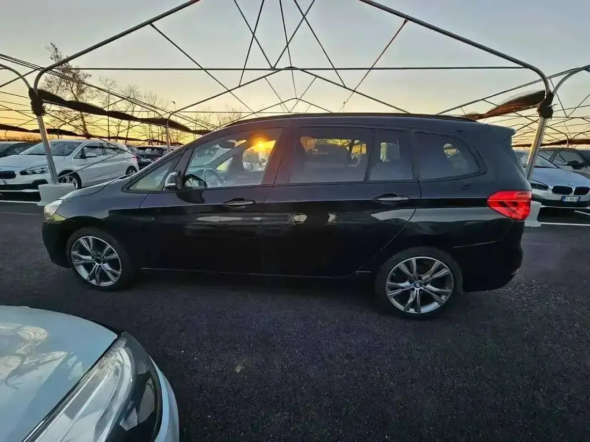 Usata BMW 216 Active Tourer Sport Line 109 CV (80 kW) 2019 Nero Monovolume