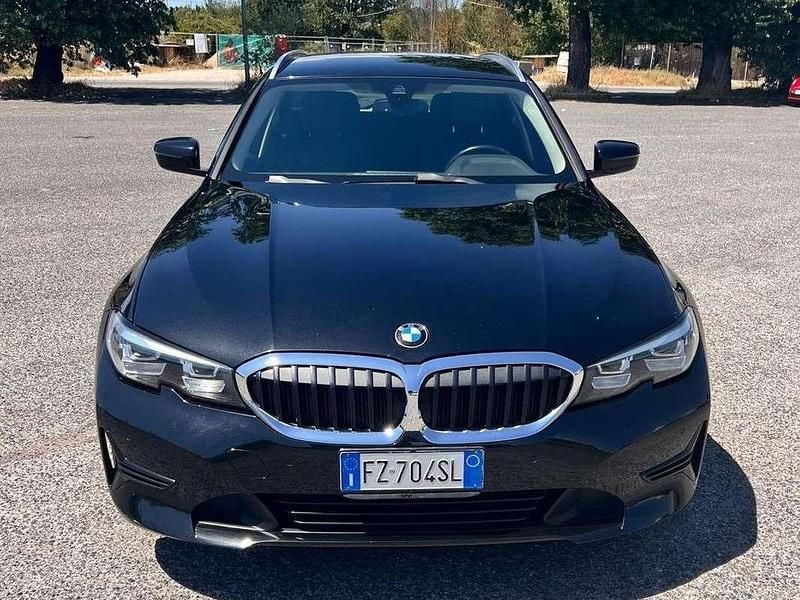 Usata BMW 320 Sport Line 190 CV (139 kW) 2019 Nero Station wagon
