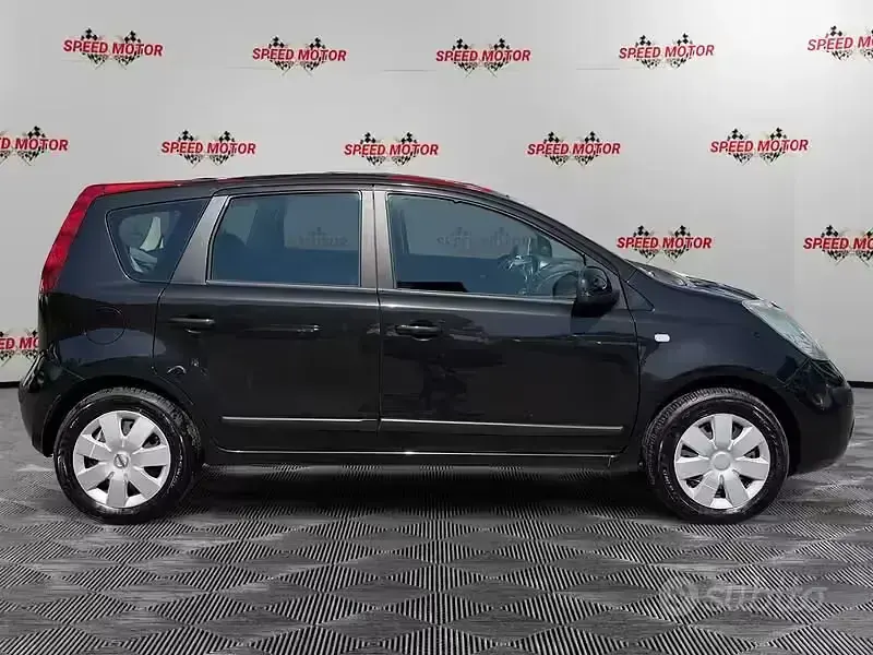 Usata Nissan Note 68 CV (50 kW) 2007 Nero Utilitaria