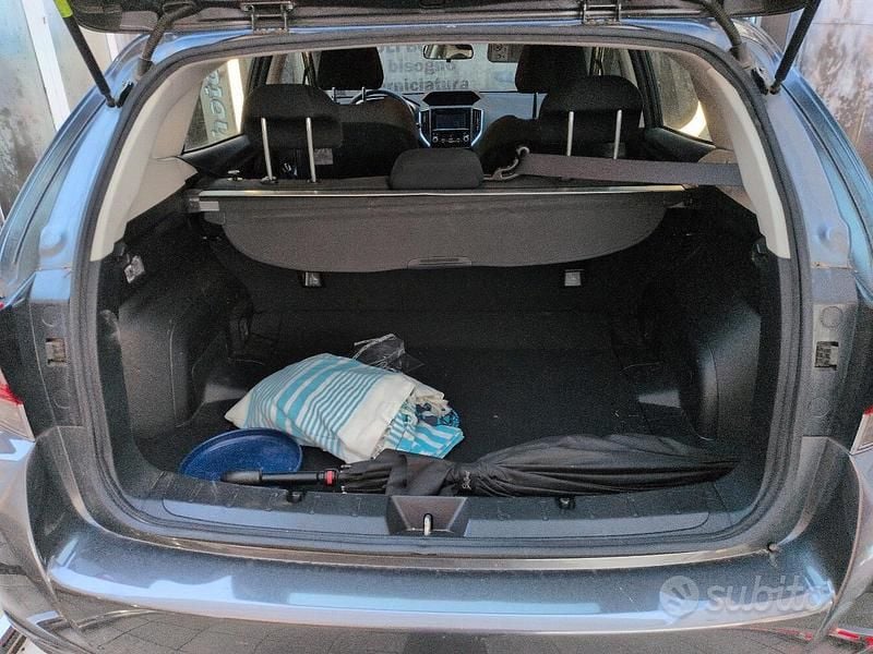 Usata Subaru Impreza 114 CV (83 kW) 2022 Grigio Berlina