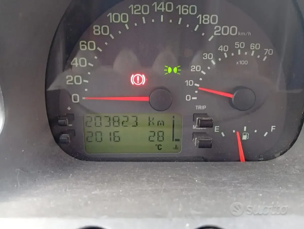 Usata Fiat Multipla 116 CV (85 kW) 2006 Grigio Monovolume