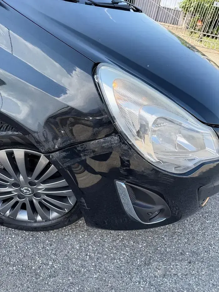 Usata Opel Corsa 85 CV (62 kW) 2014 Nero Utilitaria