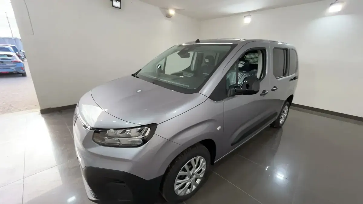 Nuova Fiat Doblò S 131 CV (96 kW) 2026 Grigio maestro Monovolume