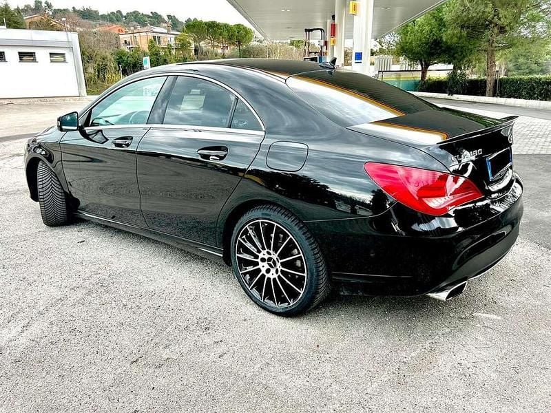 Usata Mercedes CLA180 109 CV (80 kW) 2015 Berlina
