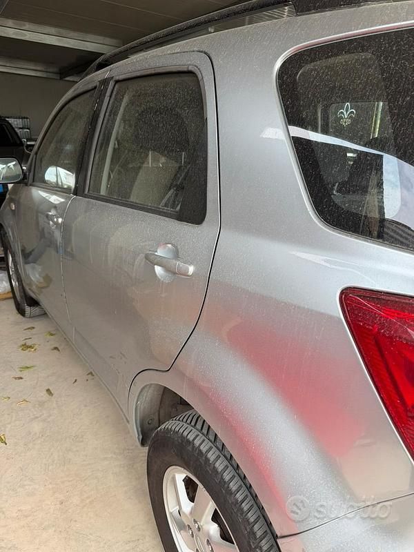 Usata Daihatsu Terios 2006 Grigio SUV