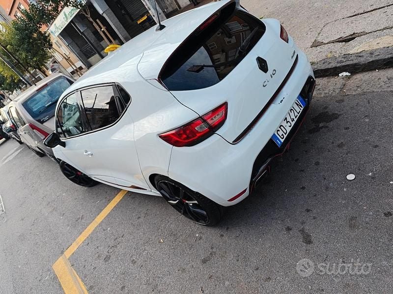 Usata Renault Clio IV R.S. 140 CV (102 kW) 2013 Bianco Berlina