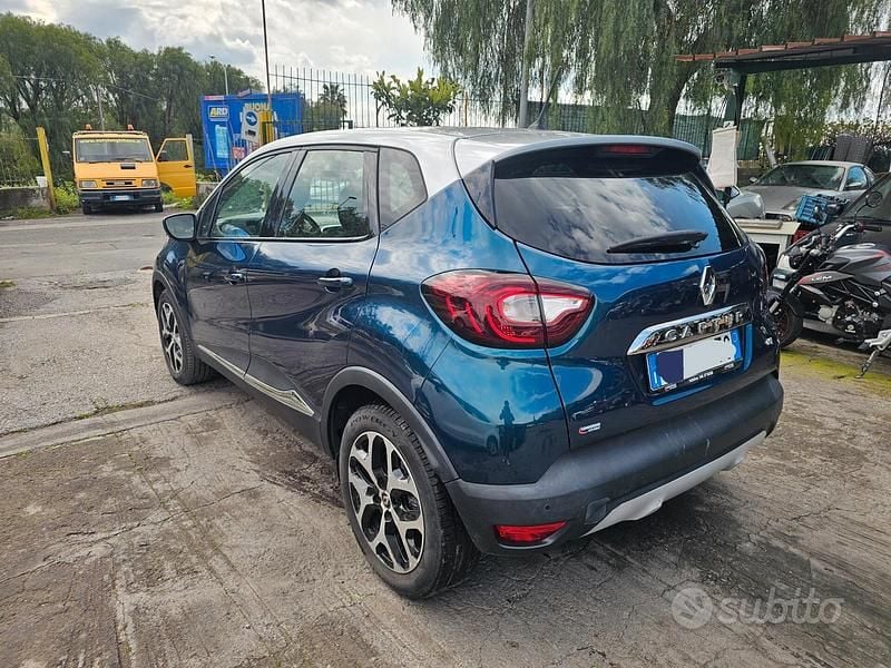 Usata Renault Captur Intens 90 CV (66 kW) 2018 Blu SUV
