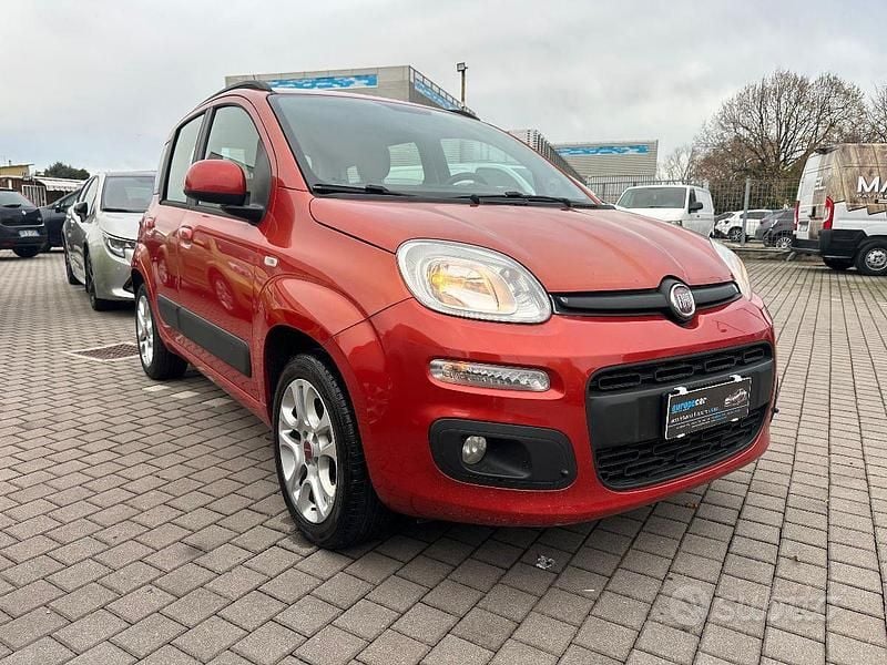 Usata Fiat Panda Lounge 85 CV (62 kW) 2013 Utilitaria
