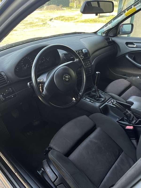 Usata BMW 318 M Sport 143 CV (105 kW) 2001 Berlina