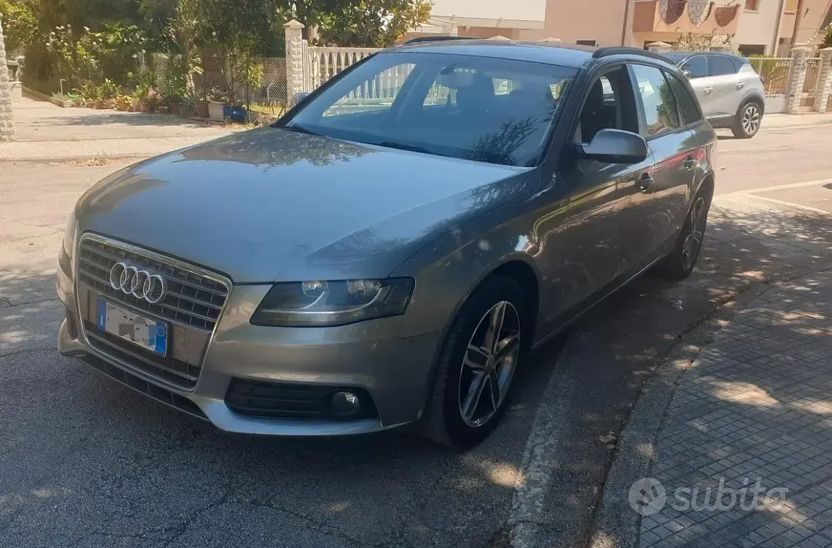 Usata Audi A4 143 CV (105 kW) 2013 Grigio Station wagon