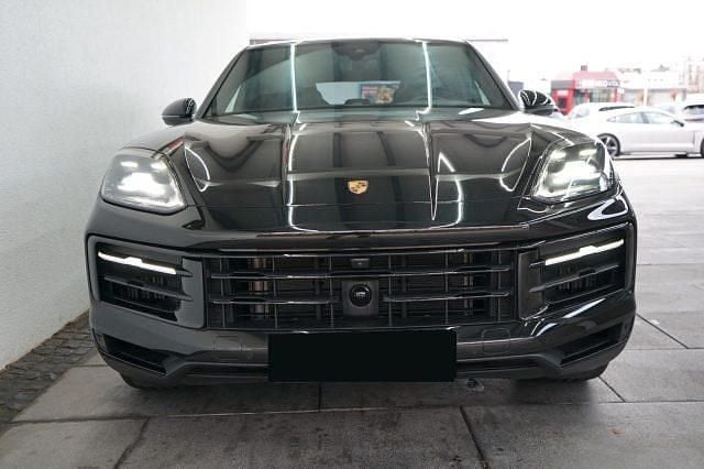 Usata Porsche Cayenne 354 CV (260 kW) 2025 Nero metallizzato SUV