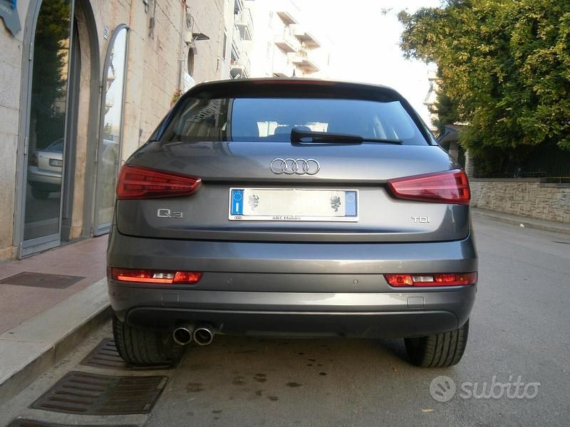 Usata Audi Q3 Business 150 CV (110 kW) 2017 Grigio SUV