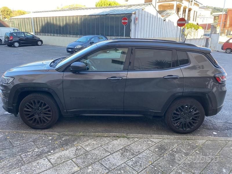Usata Jeep Compass 131 CV (96 kW) 2021 Grigio SUV