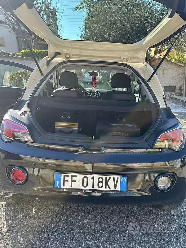 Usata Opel Adam 87 CV (63 kW) 2016 Nero Utilitaria