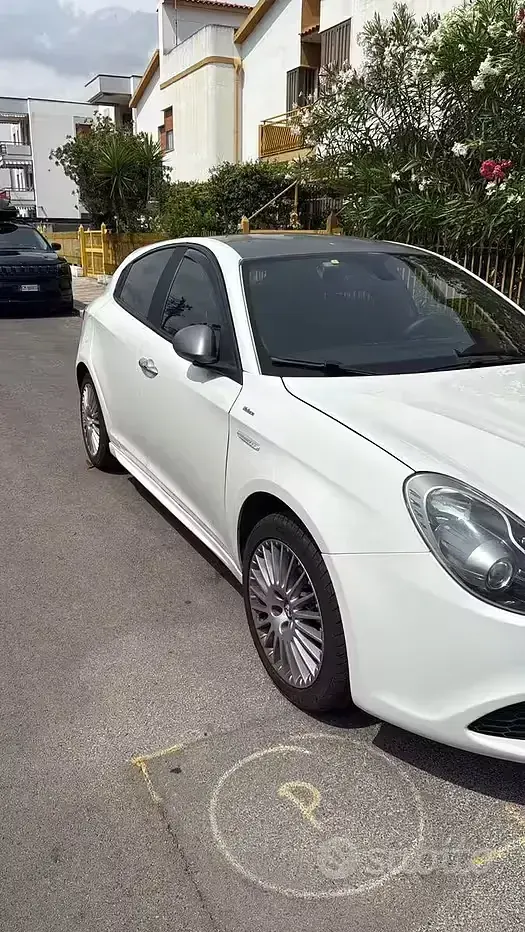 Usata Alfa Romeo Giulietta 120 CV (88 kW) 2013 Bianco Utilitaria